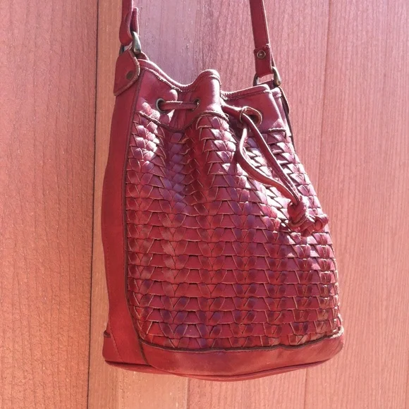 Red Woven Bucket Bag - Picture 3 of 4
